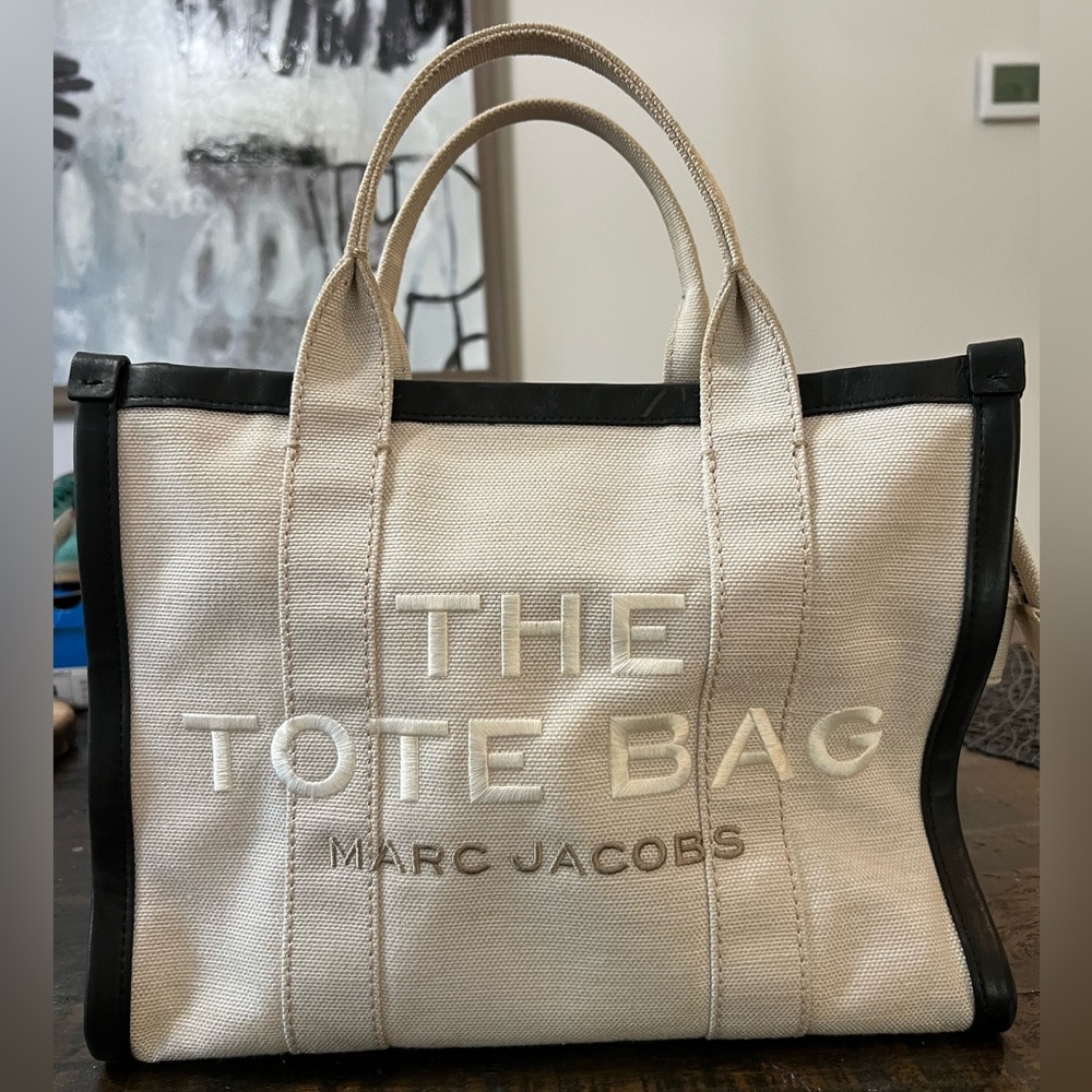 The tote bag Marc Jacobs